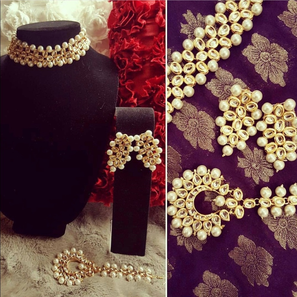 Choker set